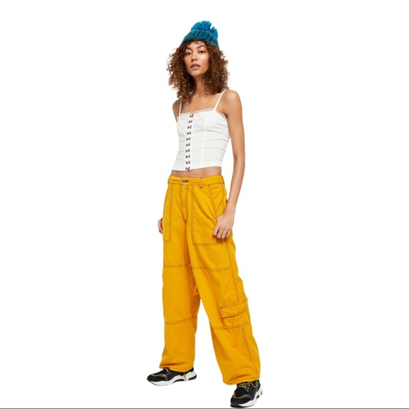 NWT FREE PEOPLE Calendula Wide Leg Cargo Pants - 4 - Picture 3 of 4